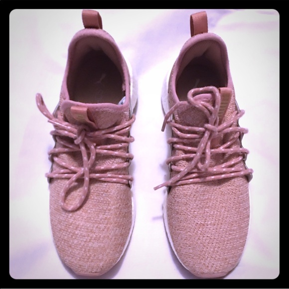 Puma 🐆 soft foam pink sneakers 👟 - Picture 2 of 8